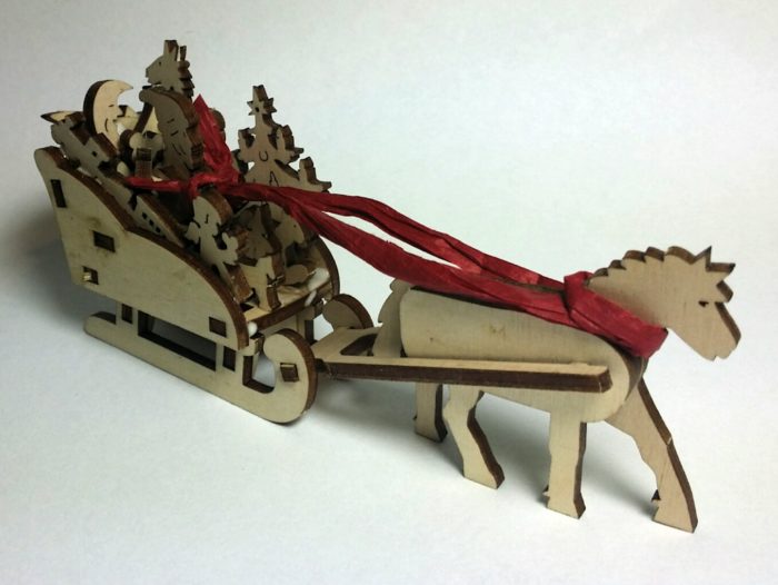 Holz Weihnachtsmann Schlitten Dekoration 12 cm