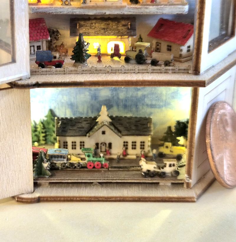 Miniatur Vitrine M 1 : 24 handbemalt beleuchtet Häuser Zugdisplay – Bild 5