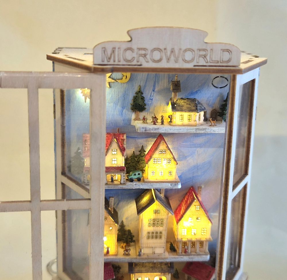 Miniatur Vitrine M 1 : 24 handbemalt beleuchtet Häuser Zugdisplay – Bild 4
