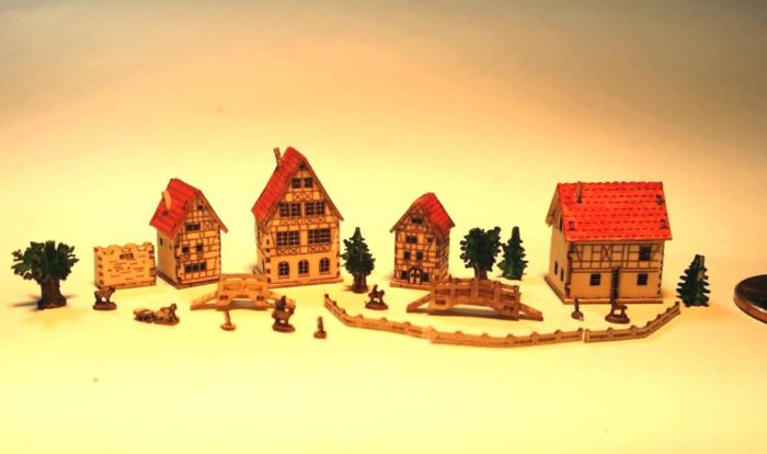 4 Fachwerkhäuser Erzgebirge montiert Miniaturen aus Holz M 1 : 1000
