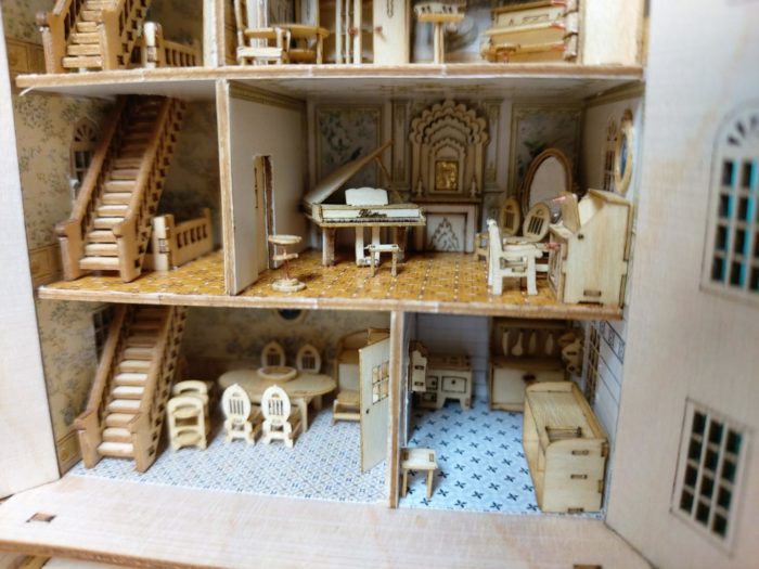 Bastelset möbliertes Puppenhaus Michael Walton M 1:144 mit Tapete – Bild 4