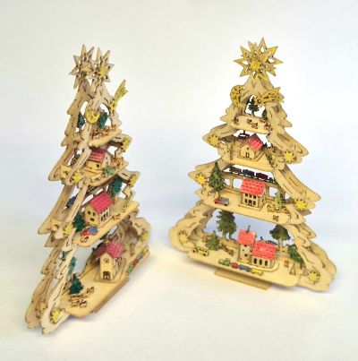 Miniatur Tannenbaum handbemalt Kirche im Dorf 6 cm – Bild 3