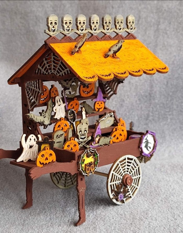 Halloweenkarren Holz Bastelset mit Dekoration M 1 : 24 – Bild 4