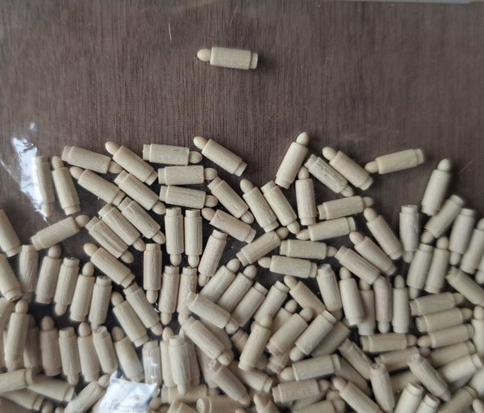 50 Holzkerzen ohne Tüllen H = 9 mm Puppenstube Zubehör Angebot