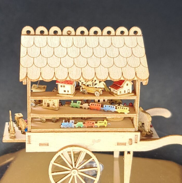 Marktkarren Holz mit Spielzeug Dekoration M 1 : 48 – Bild 4