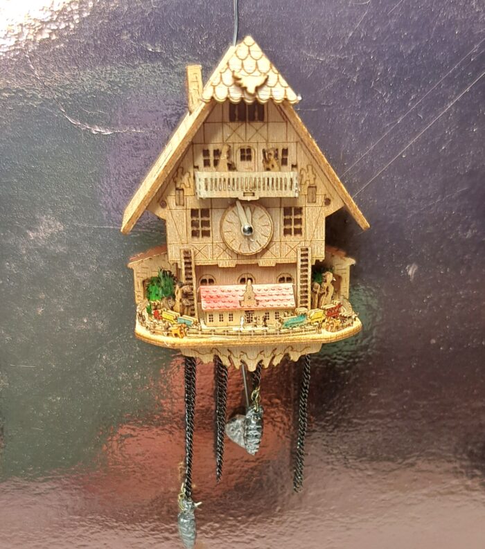Bastelset Miniatur Kuckucksuhr Bastelset Miniatur Kuckucksuhr mit Zugdisplay Natur Holz M 1 : 12Natur Holz M 1 : 12