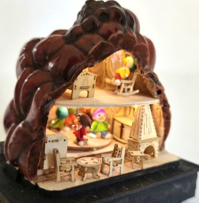 Thikanuss beleuchtetes Haus Schneewittchen und 7 Zwerge M 1:144 – Bild 4