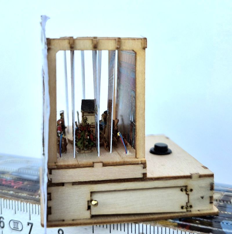 Theater montiert Spielzimmer Bastelset Holz handbemalt M 1 : 144 – Bild 3