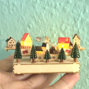 Beleuchteter Nähkasten M 1:12 Weihnachtdorf 5 Häuser Bäume Holz